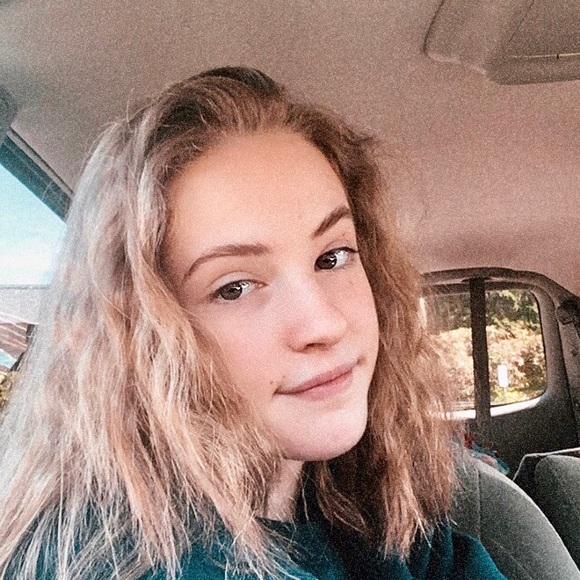 Meet your Posher, Elizabeth - Picture 1 of 1